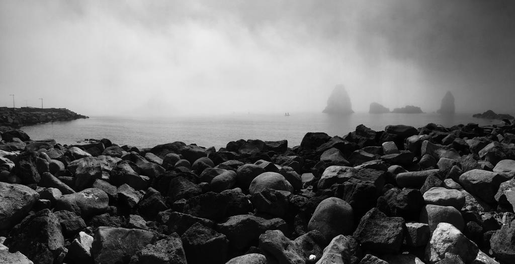 La Scivola Rooms Aci Castello Exterior foto