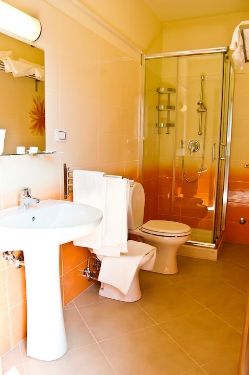 La Scivola Rooms Aci Castello Habitación foto